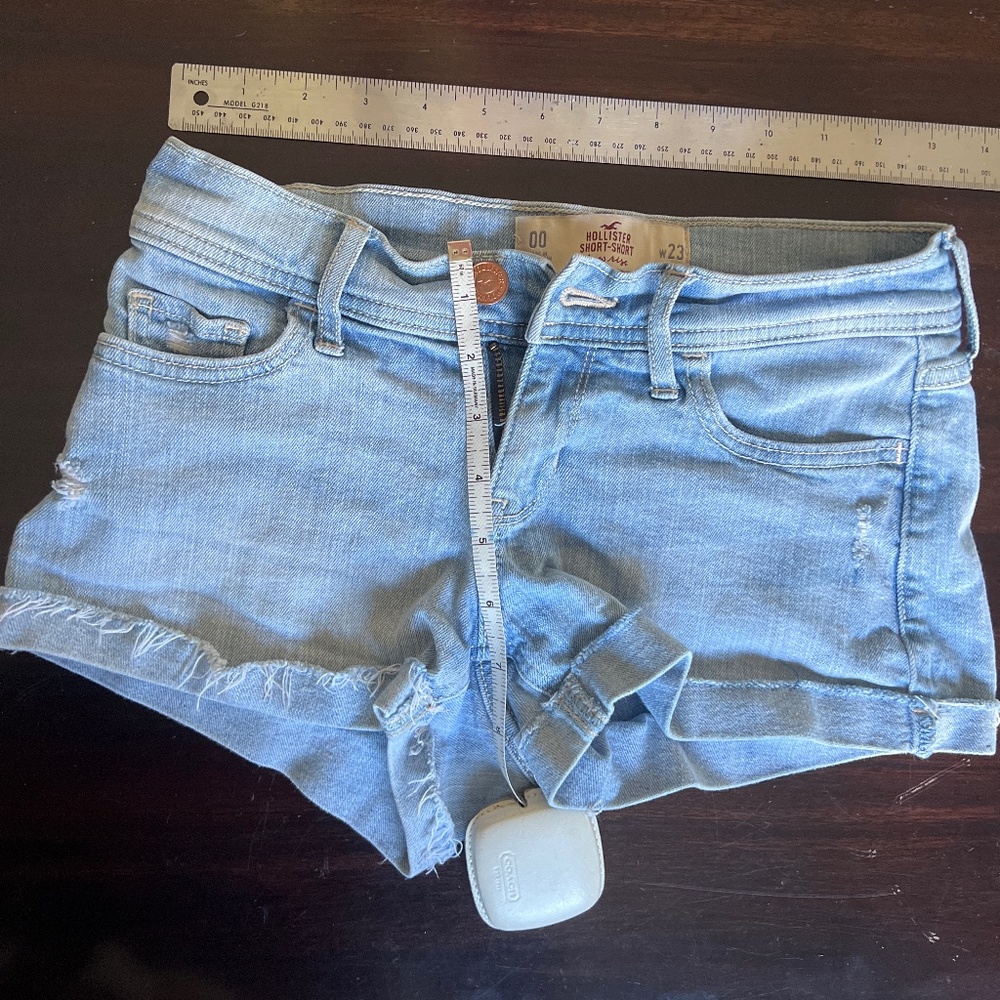 Hollister denim short -short, low rise 00 23